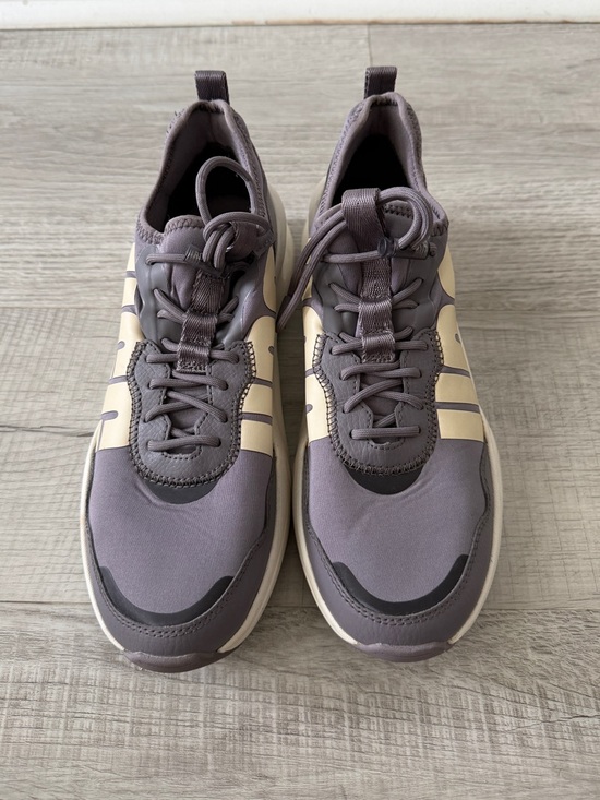UGG Shoes - UGH La Daze Women's Sneakers